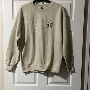 Gildan Cream Crew Neck Sweater Classic Comfort